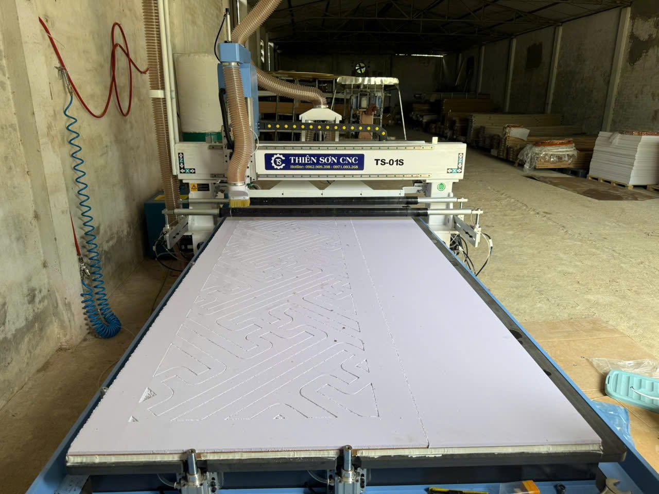 Bàn giao máy CNC làm gỗ và nhựa TS-01S tại Quảng Bình