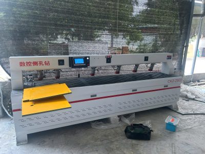 Lắp đặt máy khoan ngang laser cho xưởng làm tủ áo tại Thanh Hóa