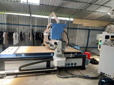 Báo giá máy CNC 1 đầu hút chân không: cần hỏi gì trước khi chốt máy?