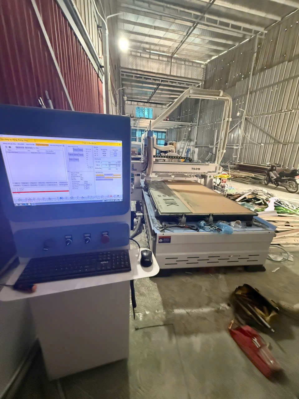 báo giá máy CNC 1 đầu hút chân không hình ảnh thực tế