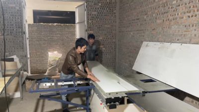 Biến tần chuyển điện 380V về 220V có dùng được cho máy cưa bàn trượt không?