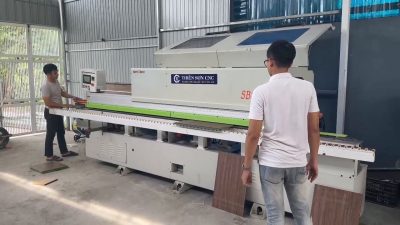 Bình Dương xưởng chạy nhiều ván Acrylic nên chọn máy dán cạnh và CNC ra sao?