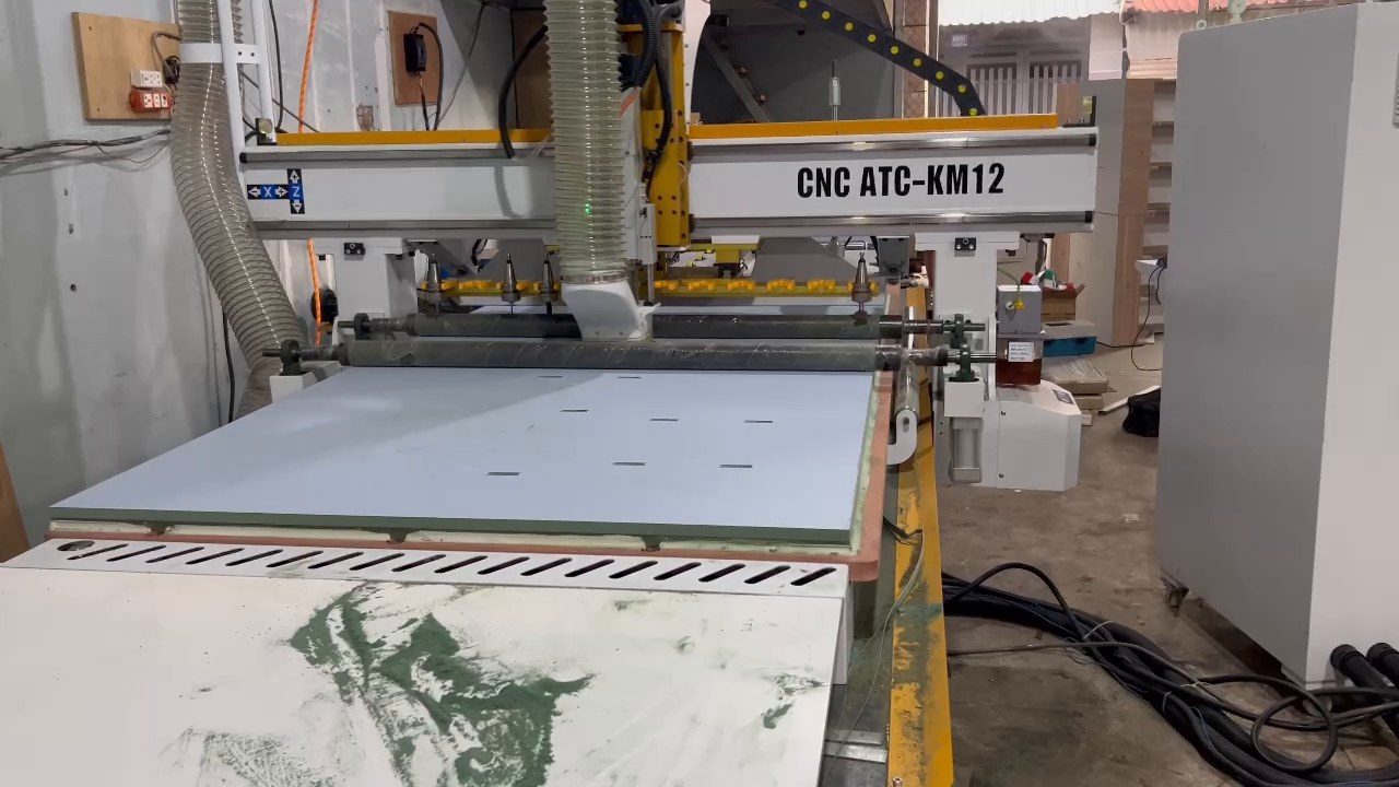 CNC ATC 12 dao làm cánh tủ pano, vách trang trí có lợi gì hơn CNC 1 đầu?
