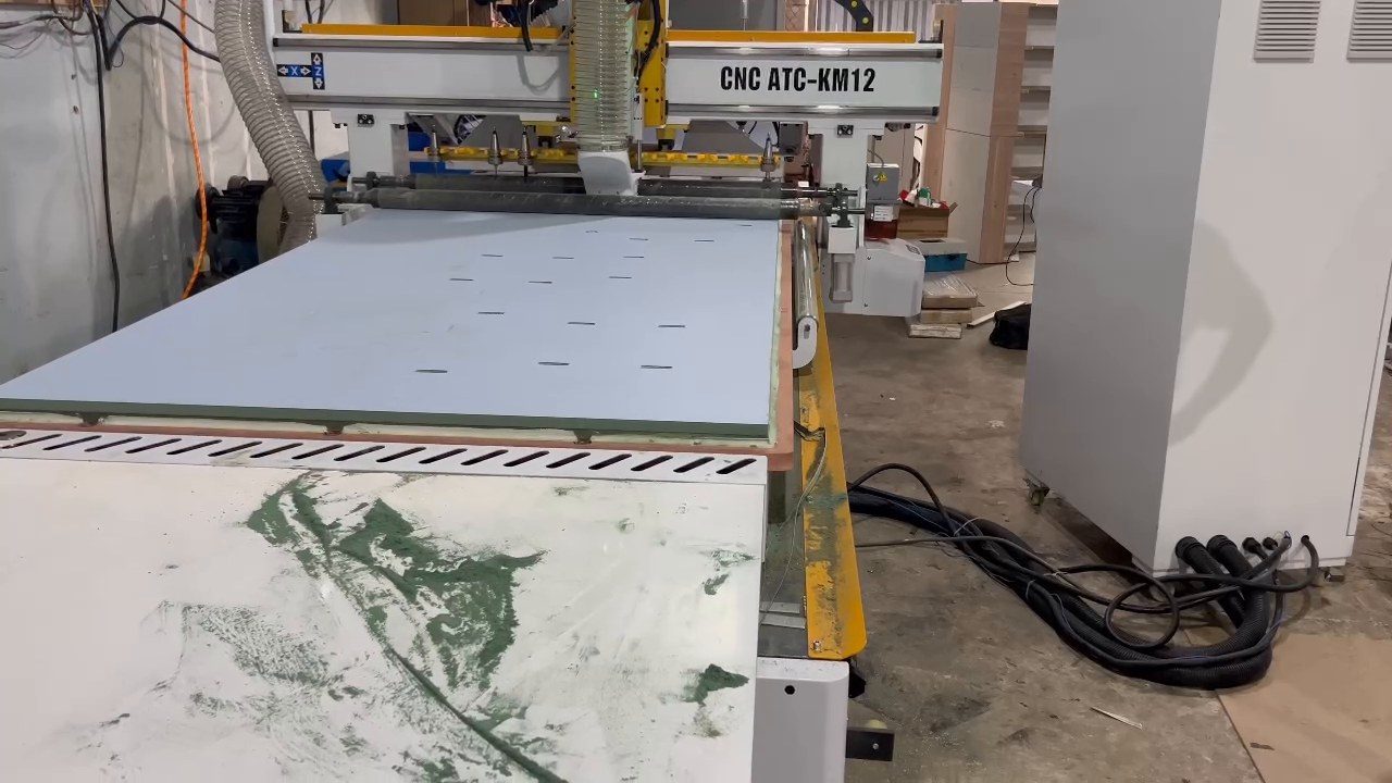 CNC ATC 12 dao làm cánh tủ pano vách trang trí hình ảnh thực tế