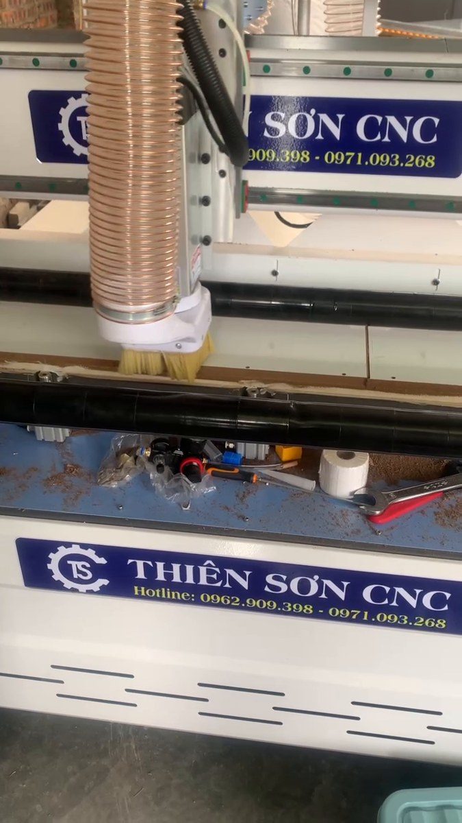 CNC cắt MDF bị cháy cạnh xơ mép hình ảnh thực tế