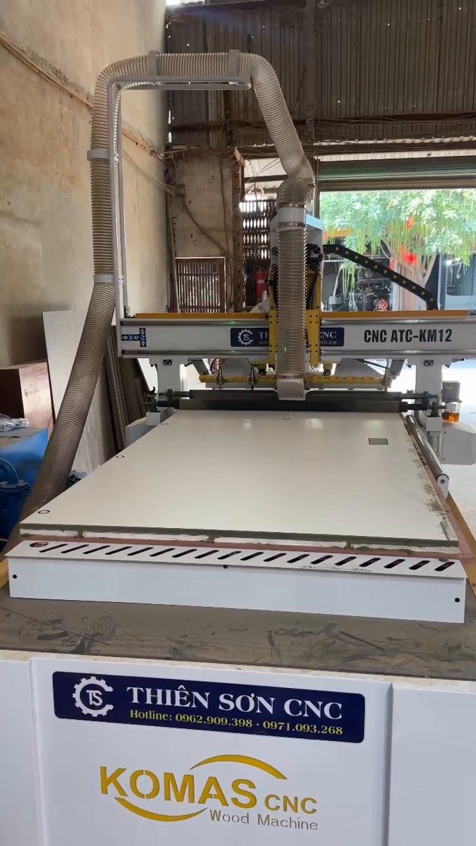 có nên mua combo máy CNC dán cạnh khoan ngang ngay từ đầu không hình ảnh thực tế