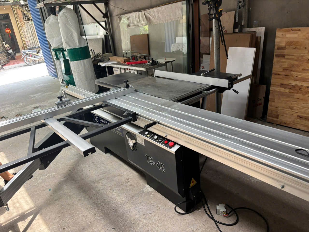 Cưa bàn trượt nên dùng lưỡi cưa bao nhiêu để cắt MDF đẹp?