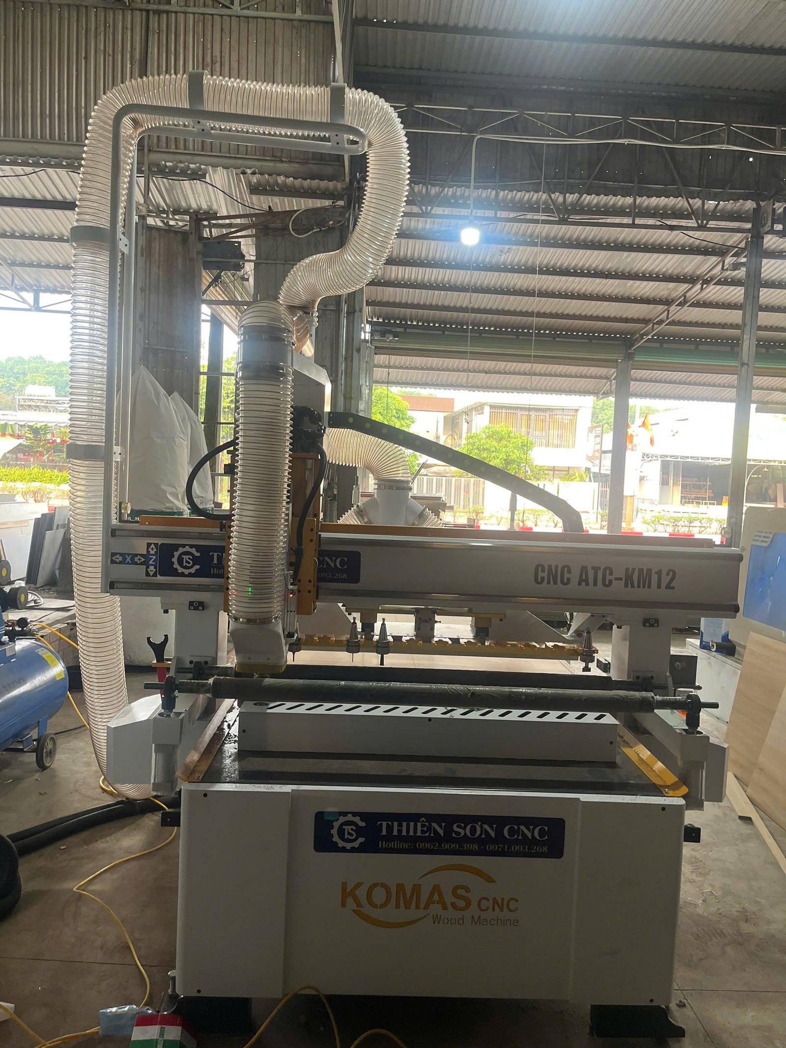 giá máy CNC làm nội thất gỗ công nghiệp hình ảnh thực tế