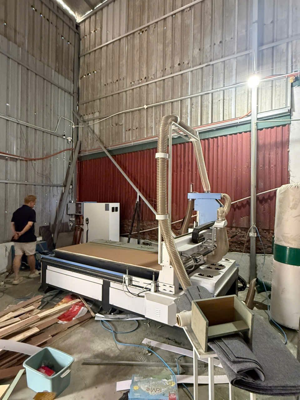 máy CNC 1 đầu có đủ làm tủ bếp không hình ảnh thực tế