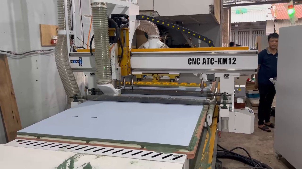 Máy CNC ATC 12 dao phù hợp sản phẩm nào trong xưởng nội thất?