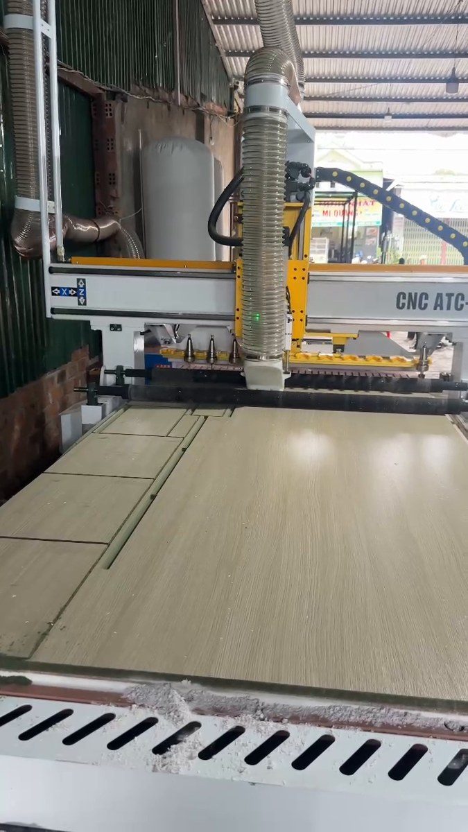 máy dán cạnh chạy chỉ 2mm bị hở mép hình ảnh thực tế