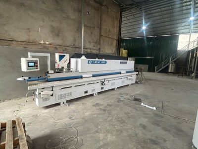 Máy dán cạnh có cần máy nén khí bao nhiêu lít?