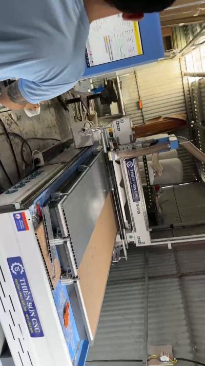 Máy hút bụi CNC bị yếu lực hút: kiểm tra ống, túi bụi hay motor trước?