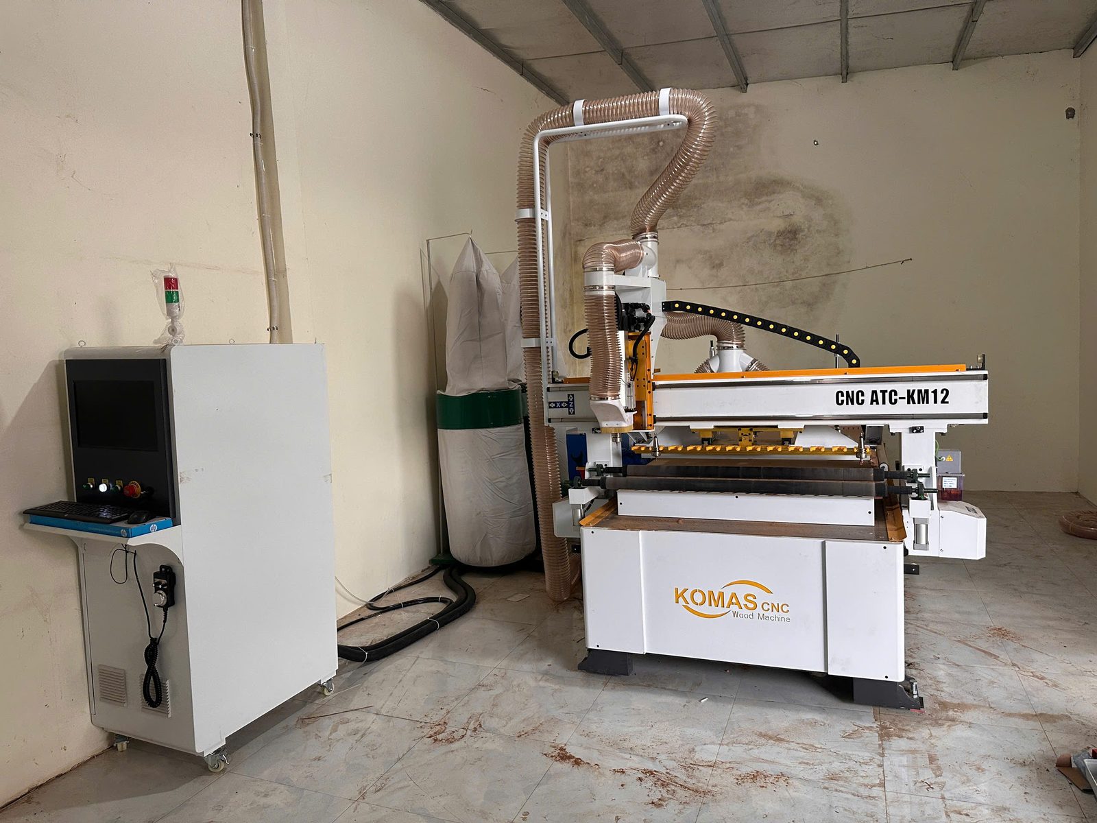 máy hút bụi CNC đường ống dài bao nhiêu thì bị yếu lực hút hình ảnh thực tế