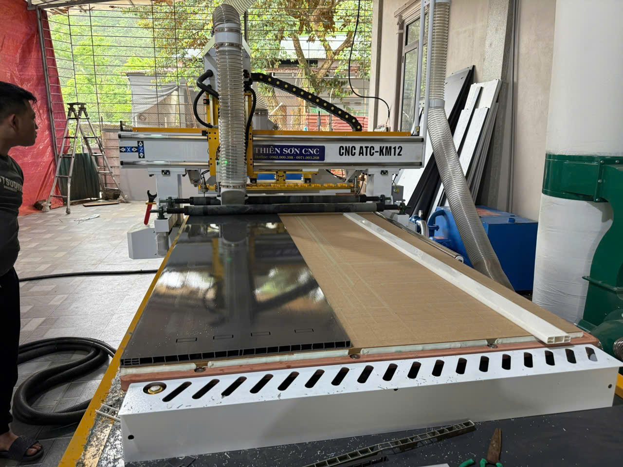 mở xưởng nội thất gỗ công nghiệp cần bao nhiêu vốn để mua máy hình ảnh thực tế