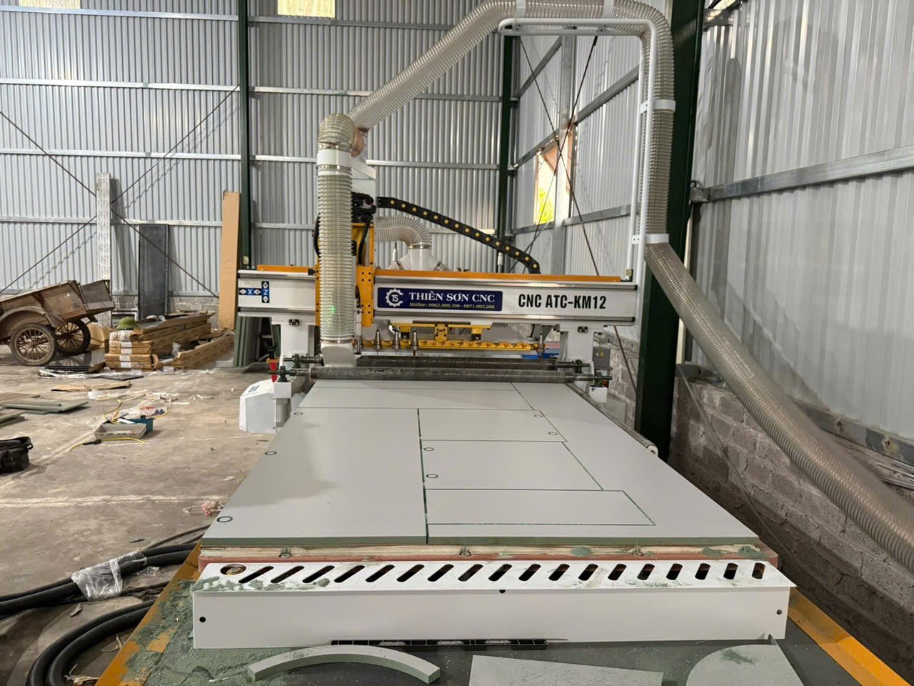 mua máy CNC cũ hay máy CNC mới thông số máy