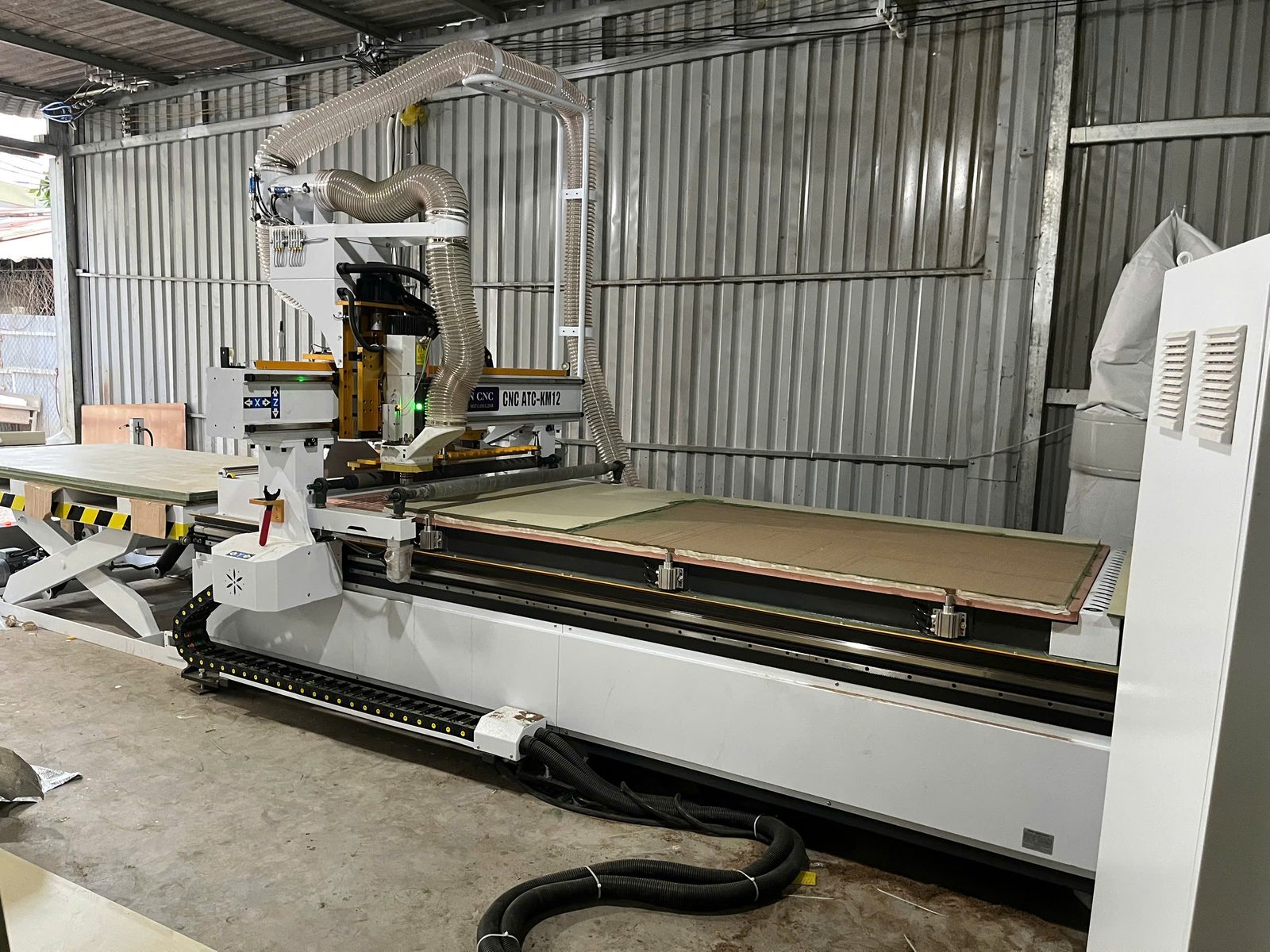 mua máy CNC tại Bình Dương thông số máy