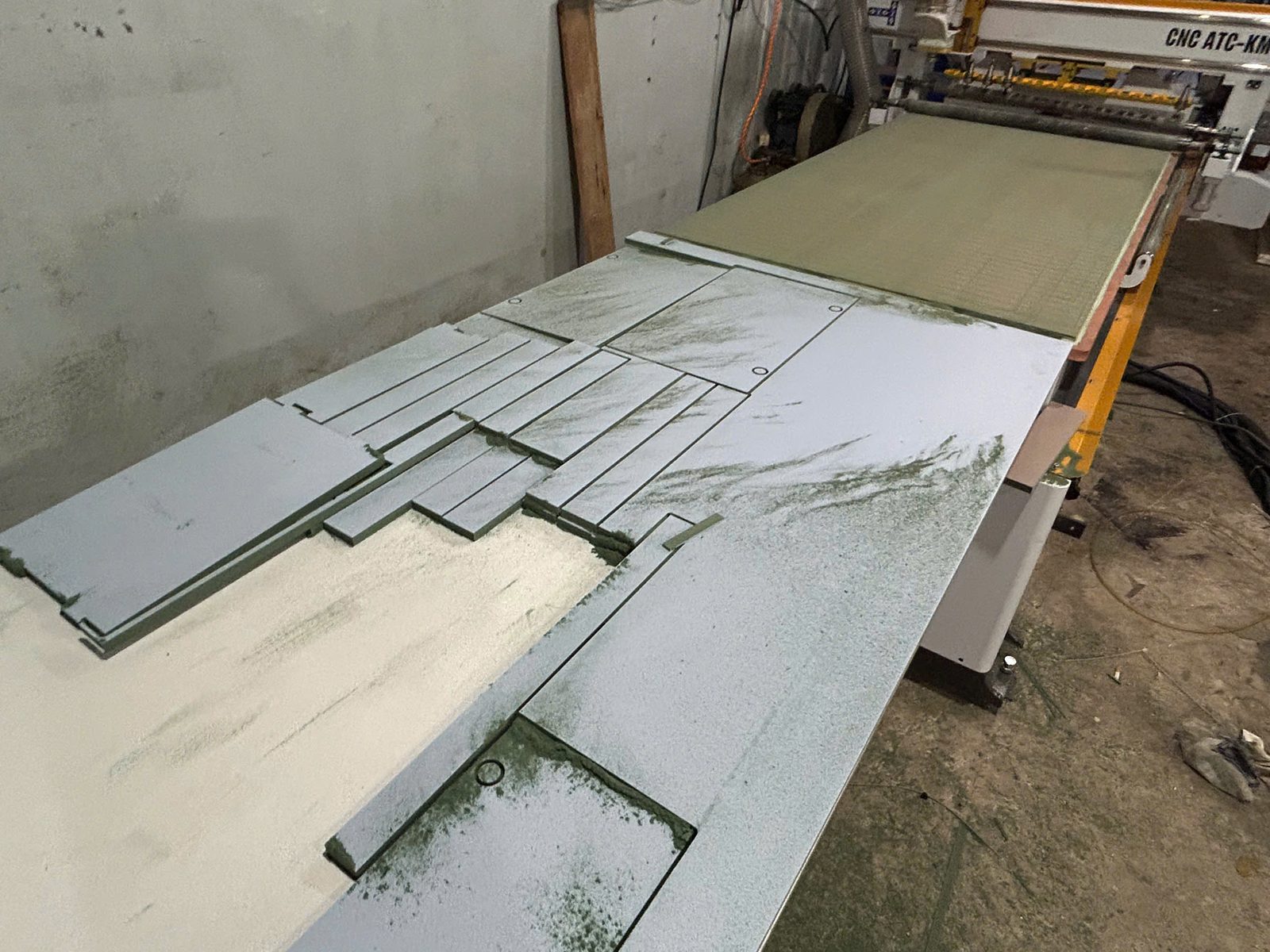 Mua máy CNC tại Hải Dương cho xưởng nội thất nên chọn cấu hình nào?