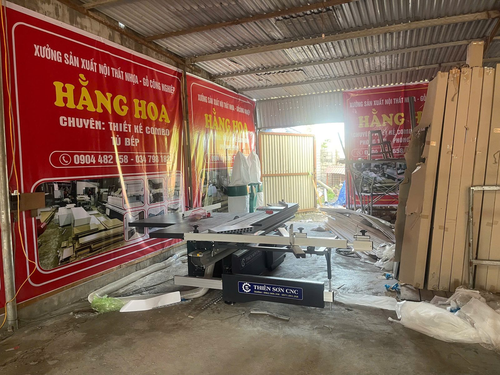 mua máy cưa bàn trượt 3m2 cần chuẩn bị mặt bằng thông số máy
