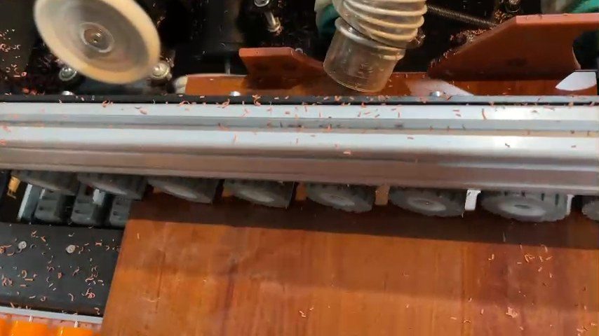 máy dán cạnh cho xưởng tủ bếp tại Nam Định hình ảnh thực tế