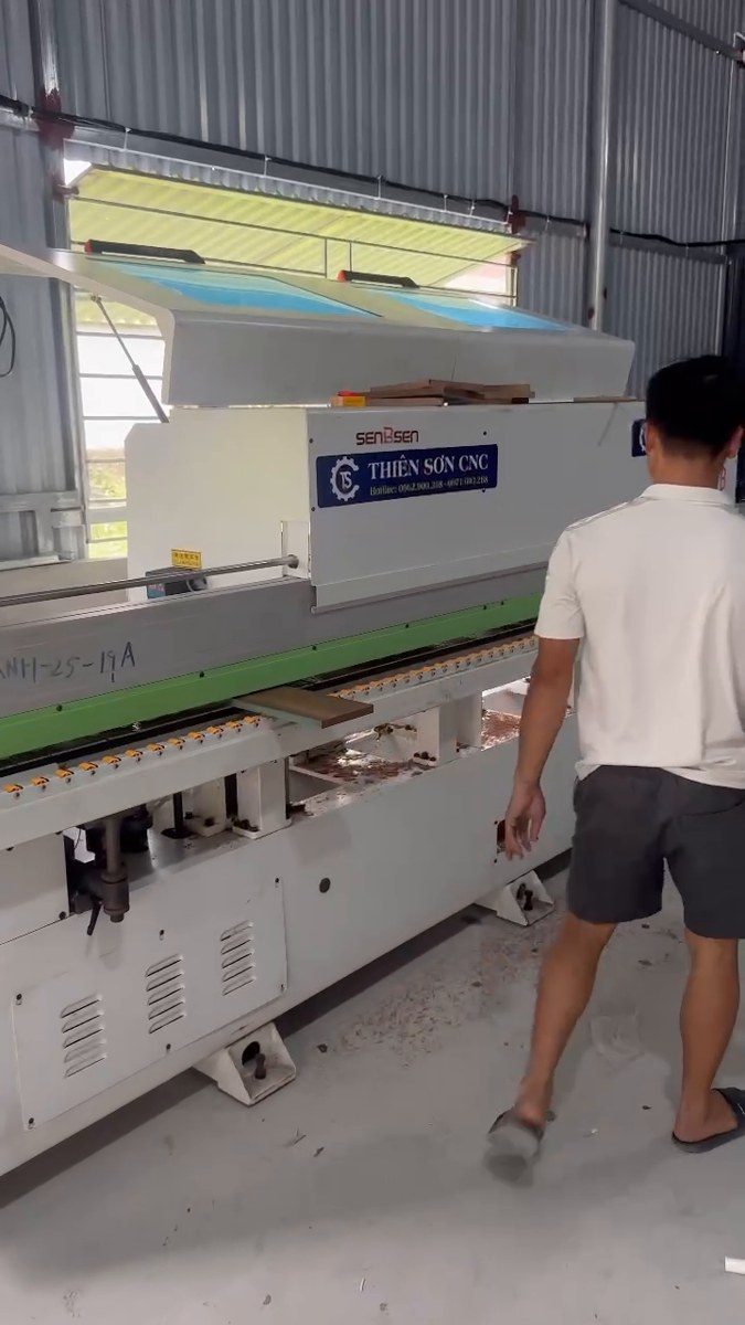 máy dán cạnh 6 chức năng mới hay máy dán cạnh cũ hình ảnh thực tế