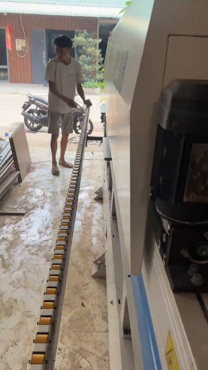 Quảng Nam làm nội thất nhà phố nên đầu tư máy CNC hay máy dán cạnh trước?
