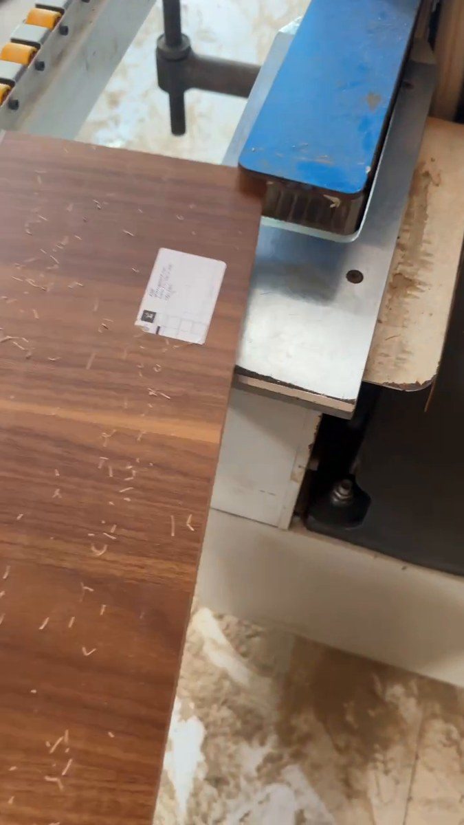 Quảng Nam làm nội thất nhà phố nên đầu tư máy CNC hay máy dán cạnh trước hình ảnh thực tế