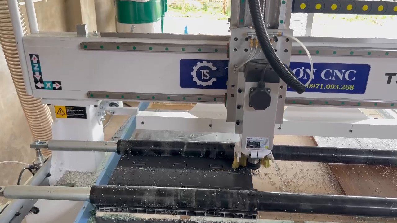 mua CNC trước hay máy dán cạnh trước tại Quảng Nam hình ảnh thực tế
