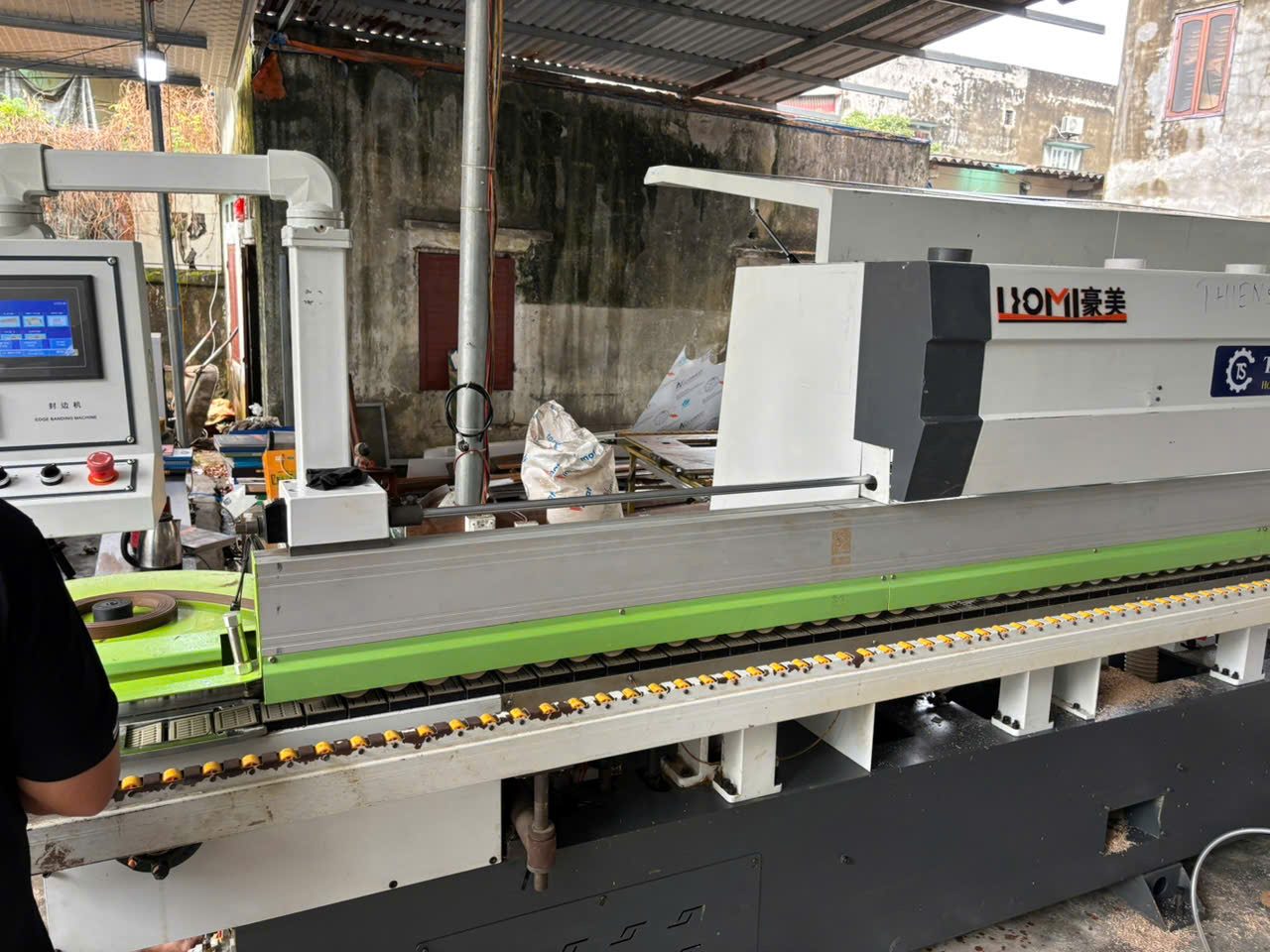 So sánh máy dán cạnh 6 chức năng cũ và máy dán cạnh 7 chức năng: nên mua loại nào?