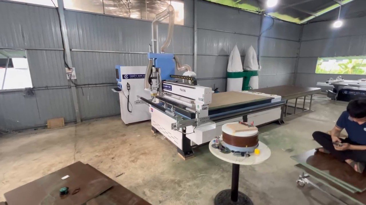 xưởng mới nhận máy gỗ cần chuẩn bị điện khí nén hút bụi hình ảnh thực tế