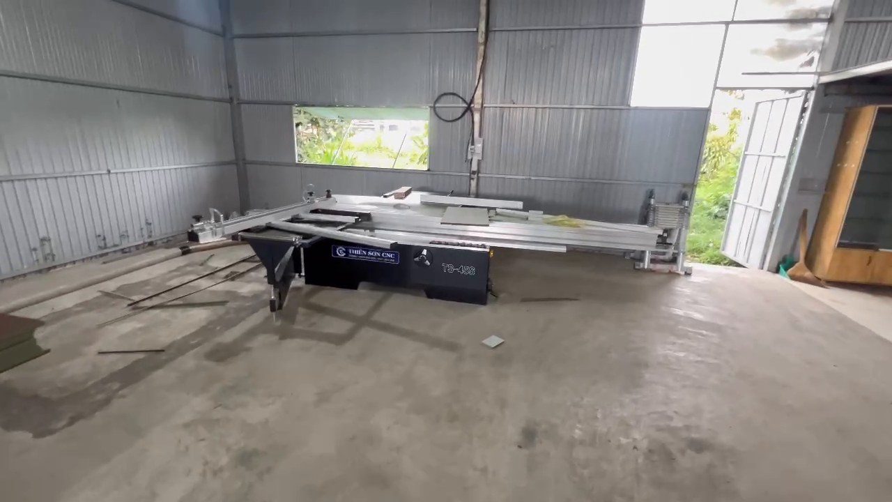 xưởng mới nhận máy gỗ cần chuẩn bị điện khí nén hút bụi khi kiểm tra tại xưởng