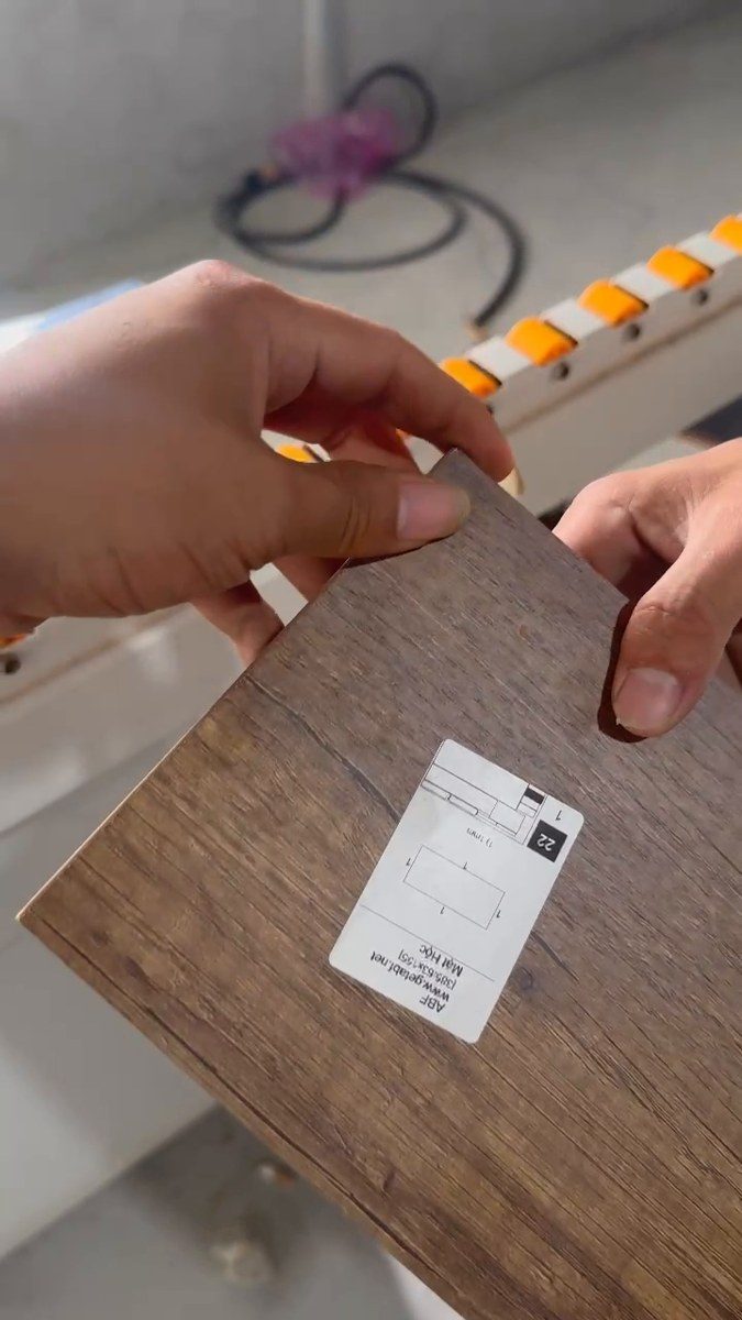 máy dán cạnh mini hay máy dán cạnh tự động cũ khi chạy thử