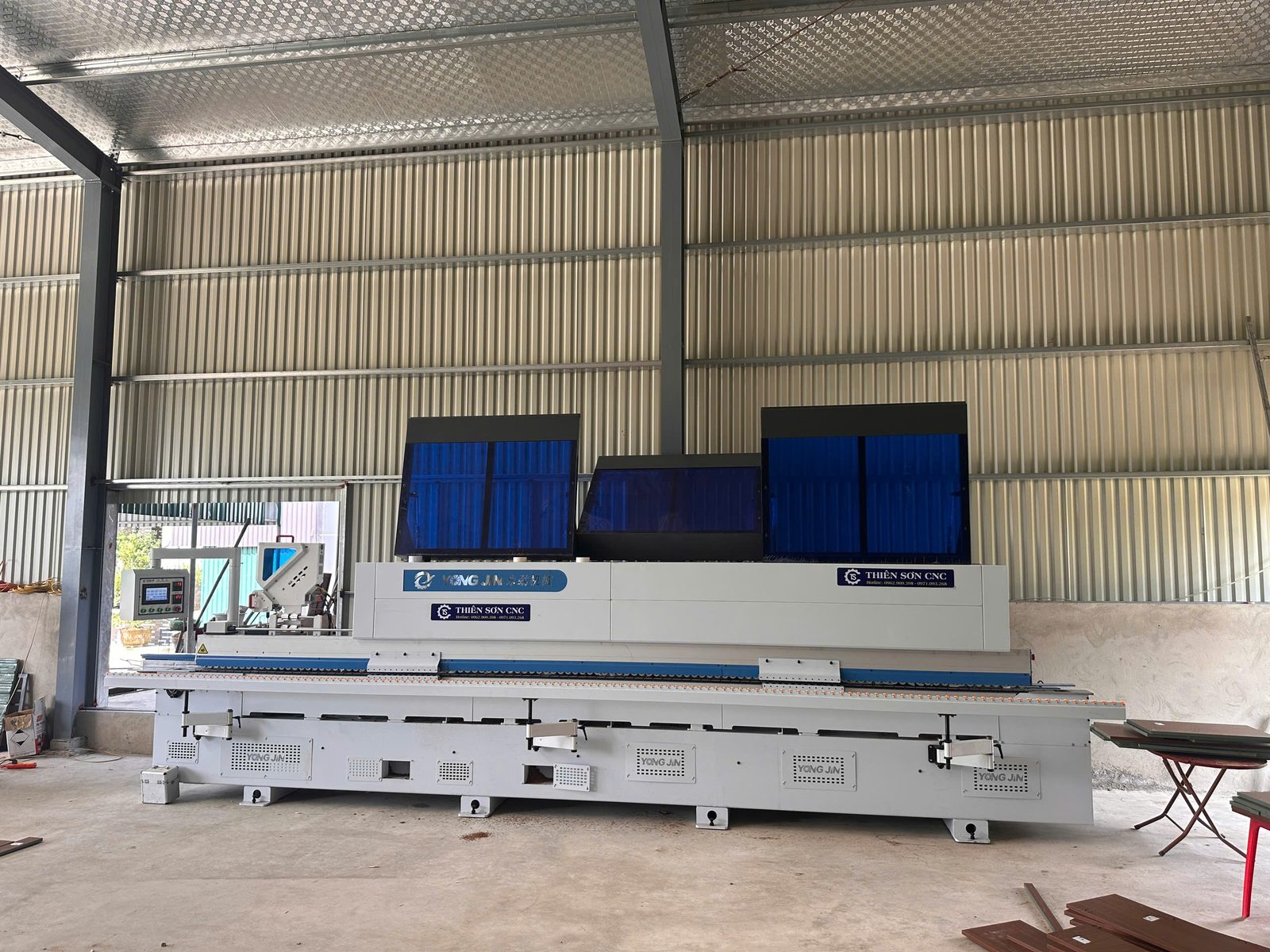 xưởng nội thất dùng điện 1 pha có chạy được máy dán cạnh không thông số máy